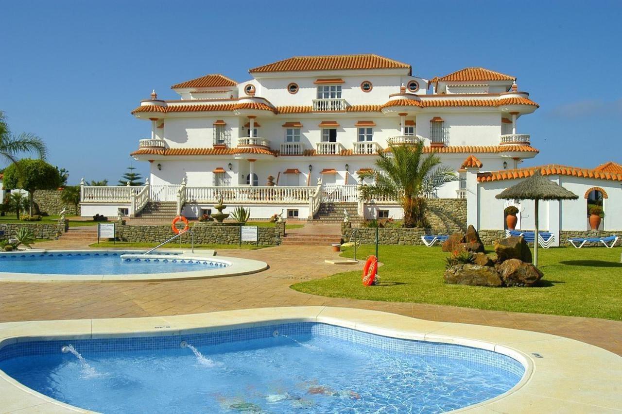 Hotel Diufain Conil De La Frontera Dış mekan fotoğraf