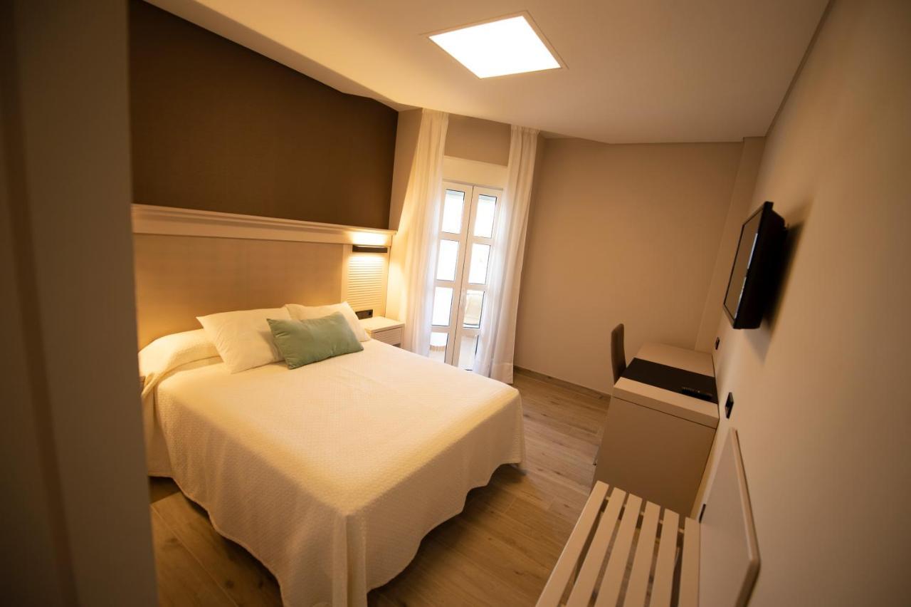 Hotel Diufain Conil De La Frontera Dış mekan fotoğraf
