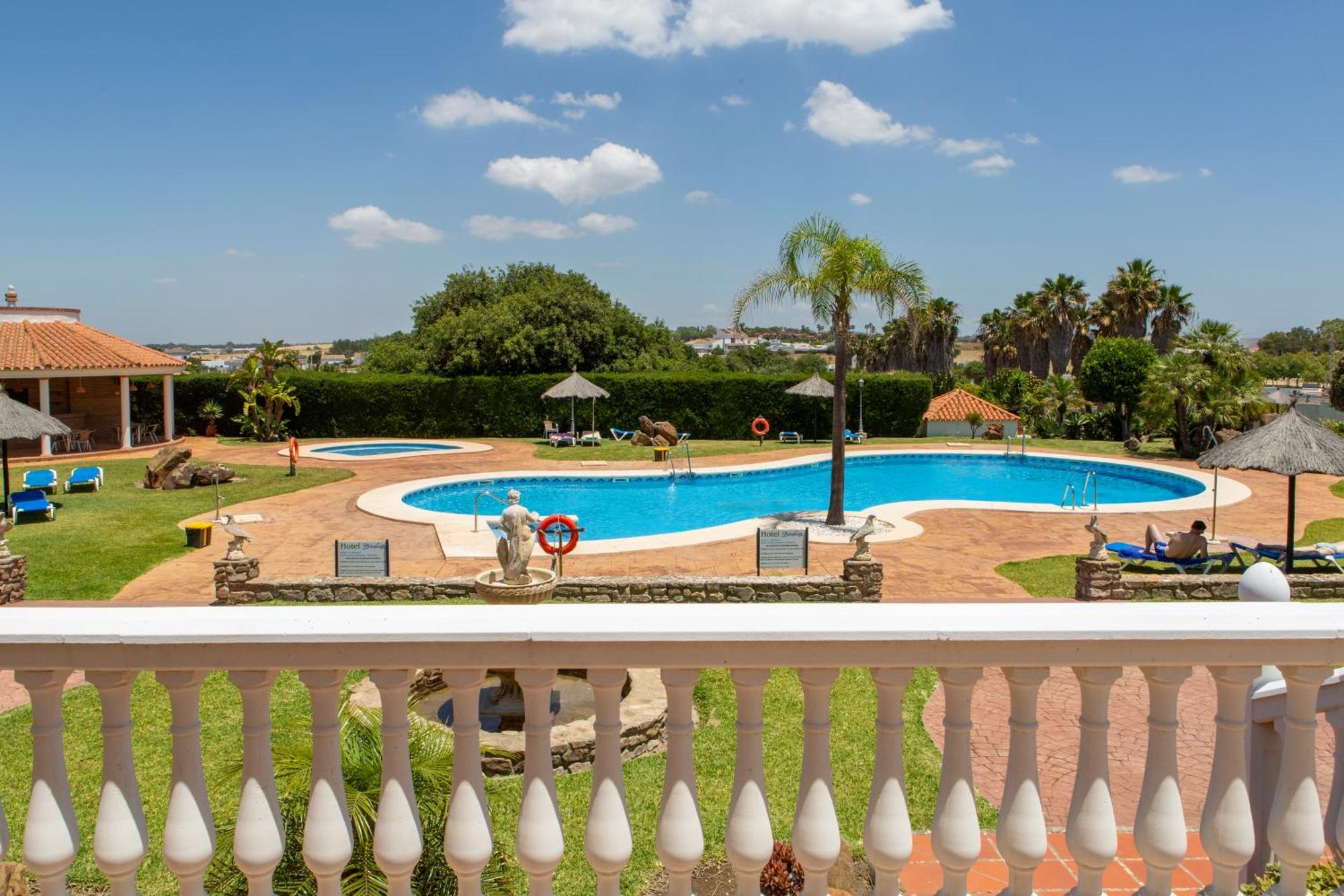 Hotel Diufain Conil De La Frontera Dış mekan fotoğraf