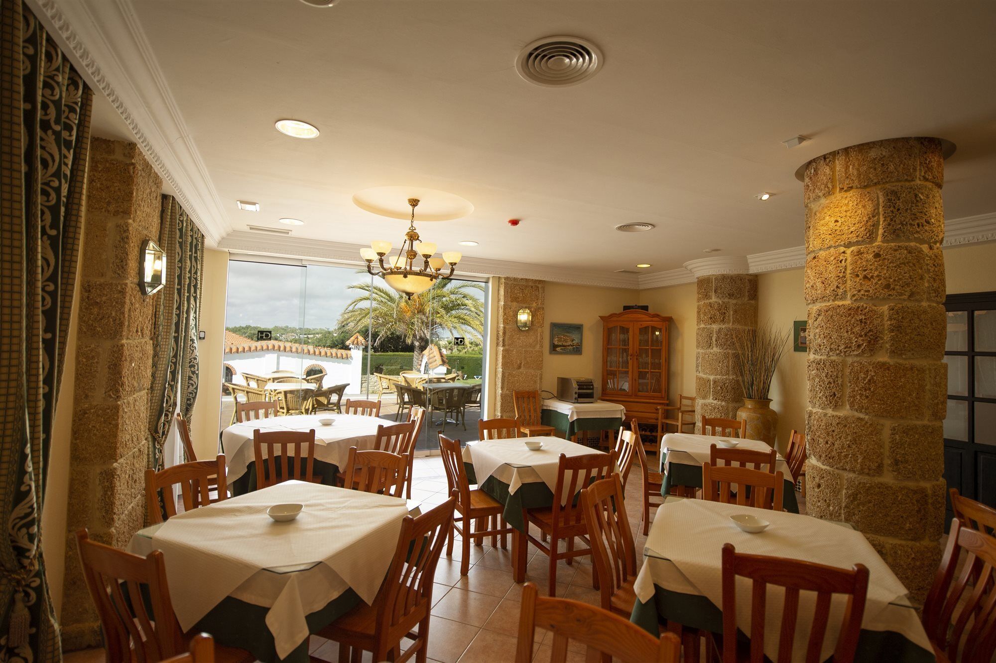 Hotel Diufain Conil De La Frontera Dış mekan fotoğraf